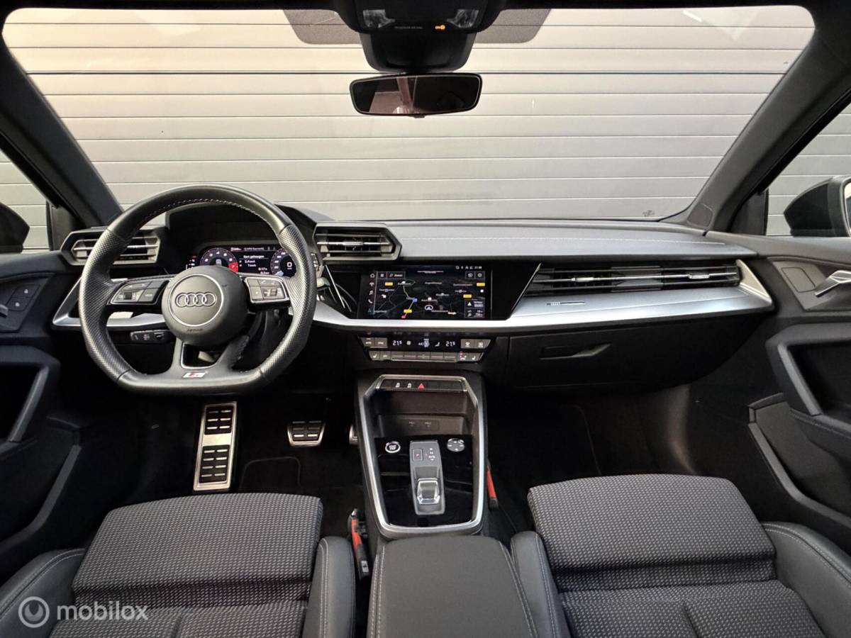 Audi A3 Audi A3 Limousine 30 TFSI 2X  S-line MATRIX*CARPLAY*BLACK OPTIC*VIRTUAL DISPLAY*NAP!