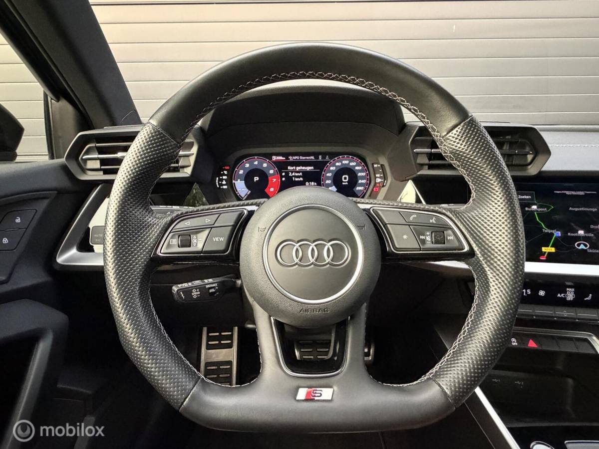 Audi A3 Audi A3 Limousine 30 TFSI 2X  S-line MATRIX*CARPLAY*BLACK OPTIC*VIRTUAL DISPLAY*NAP!