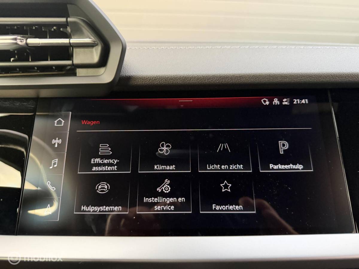 Audi A3 Audi A3 Limousine 30 TFSI 2X  S-line MATRIX*CARPLAY*BLACK OPTIC*VIRTUAL DISPLAY*NAP!