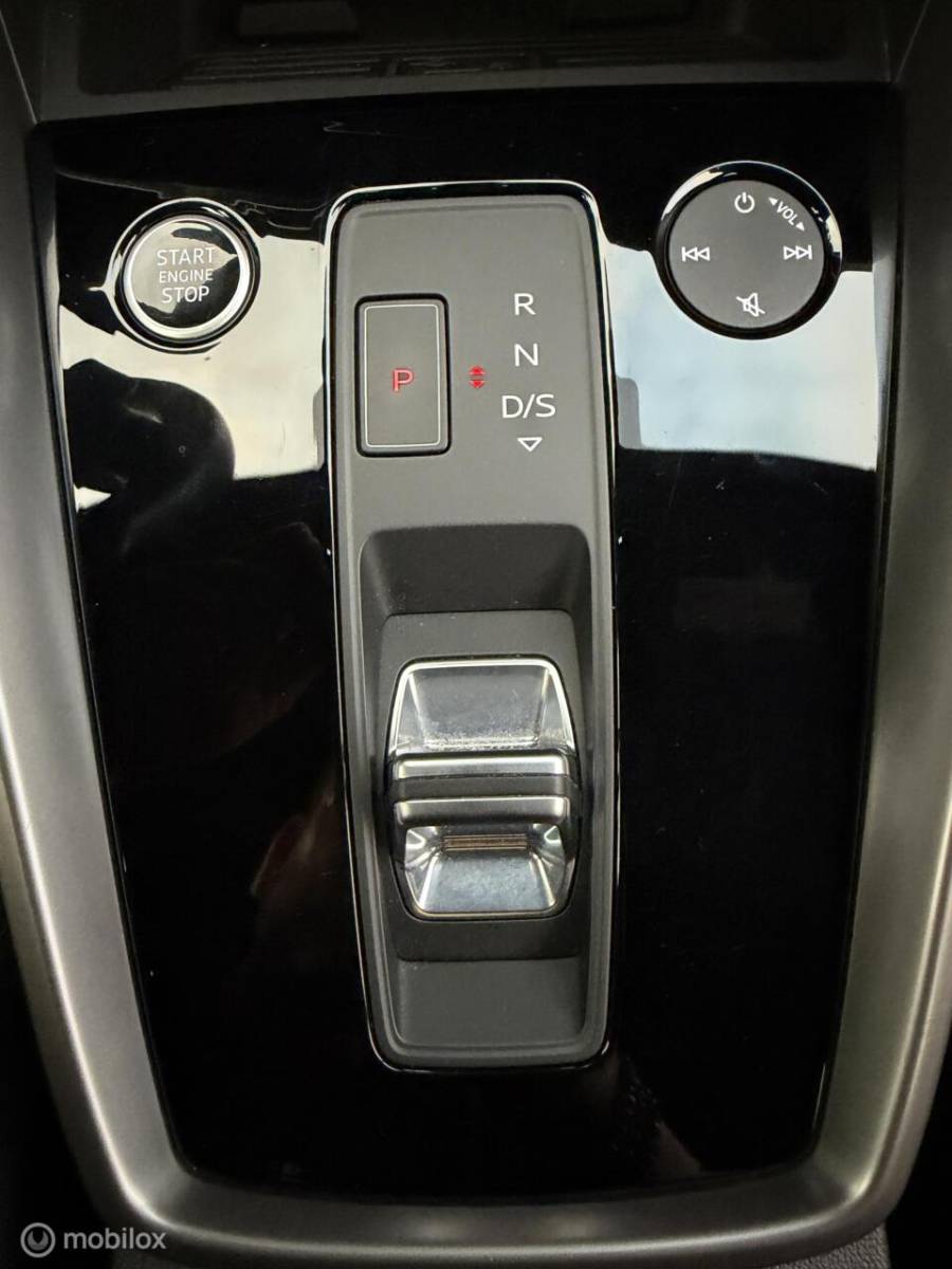 Audi A3 Audi A3 Limousine 30 TFSI 2X  S-line MATRIX*CARPLAY*BLACK OPTIC*VIRTUAL DISPLAY*NAP!