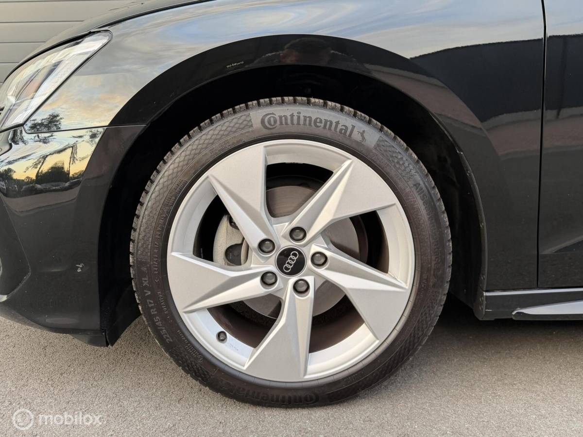Audi A3 Audi A3 Limousine 30 TFSI 2X  S-line MATRIX*CARPLAY*BLACK OPTIC*VIRTUAL DISPLAY*NAP!