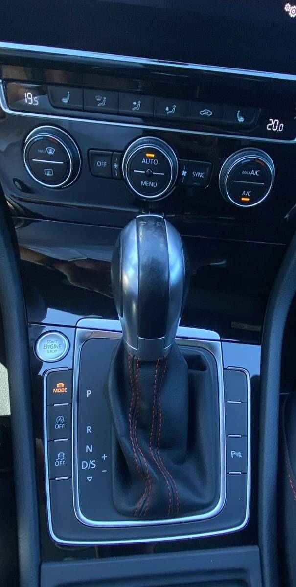 Volkswagen Golf Volkswagen Golf 2.0 TSI GTI Performance/ Pano/ Dynaudio/ Keyless/ Virtual CP/ Dynamic lights