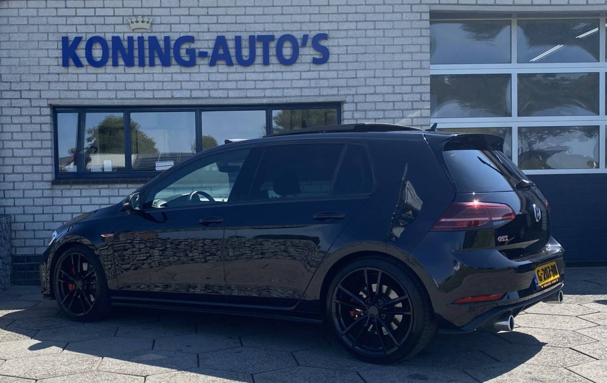 Volkswagen Golf Volkswagen Golf 2.0 TSI GTI Performance/ Pano/ Dynaudio/ Keyless/ Virtual CP/ Dynamic lights