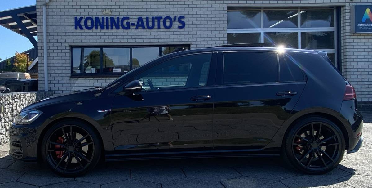 Volkswagen Golf Volkswagen Golf 2.0 TSI GTI Performance/ Pano/ Dynaudio/ Keyless/ Virtual CP/ Dynamic lights