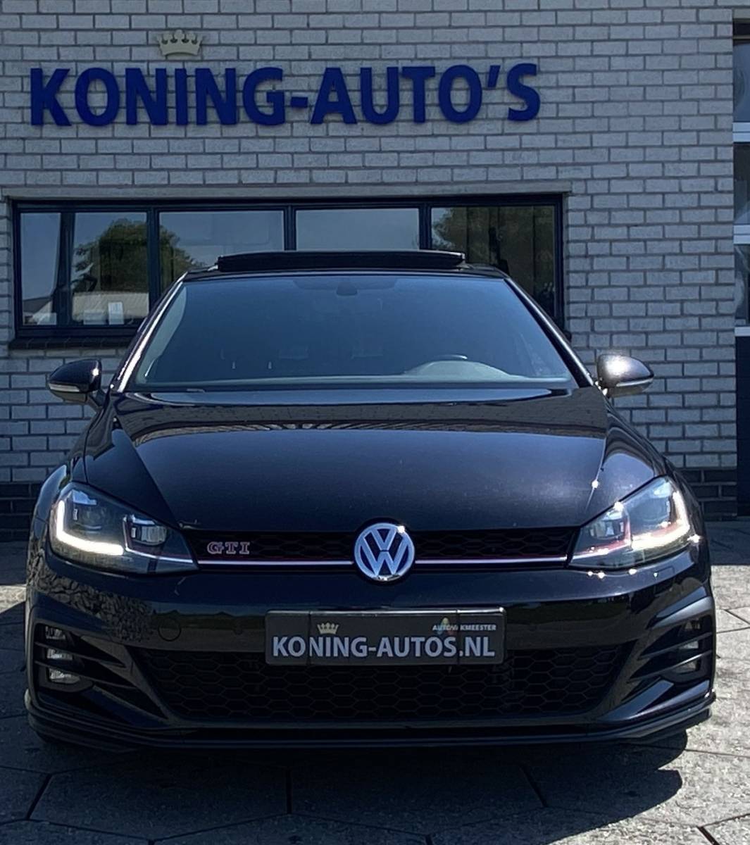 Volkswagen Golf Volkswagen Golf 2.0 TSI GTI Performance/ Pano/ Dynaudio/ Keyless/ Virtual CP/ Dynamic lights
