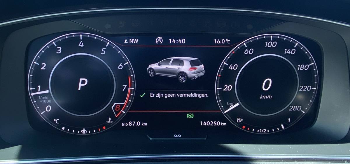Volkswagen Golf Volkswagen Golf 2.0 TSI GTI Performance/ Pano/ Dynaudio/ Keyless/ Virtual CP/ Dynamic lights