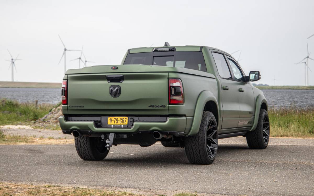 Dodge Ram 1500 Dodge Ram 1500 5.7 V8 4×4 Crew Cab Limited BPM VRIJ / ALL IN PRIJS / PANO / KLEP / WIDE BODY / GARANTIE