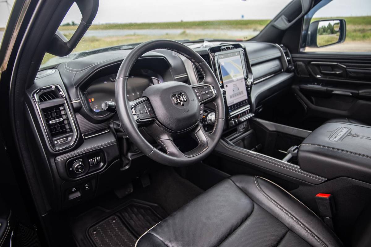 Dodge Ram 1500 Dodge Ram 1500 5.7 V8 4×4 Crew Cab Limited BPM VRIJ / ALL IN PRIJS / PANO / KLEP / WIDE BODY / GARANTIE