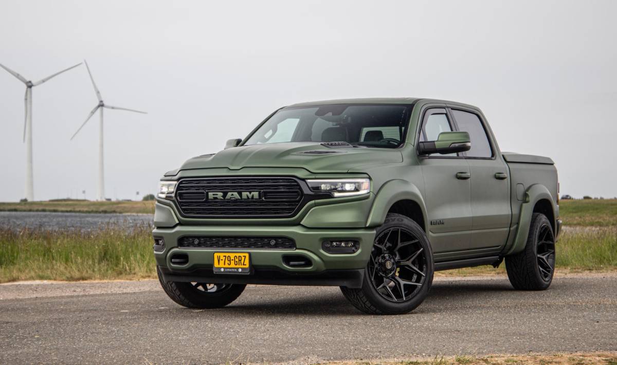 Dodge Ram 1500 Dodge Ram 1500 5.7 V8 4×4 Crew Cab Limited BPM VRIJ / ALL IN PRIJS / PANO / KLEP / WIDE BODY / GARANTIE
