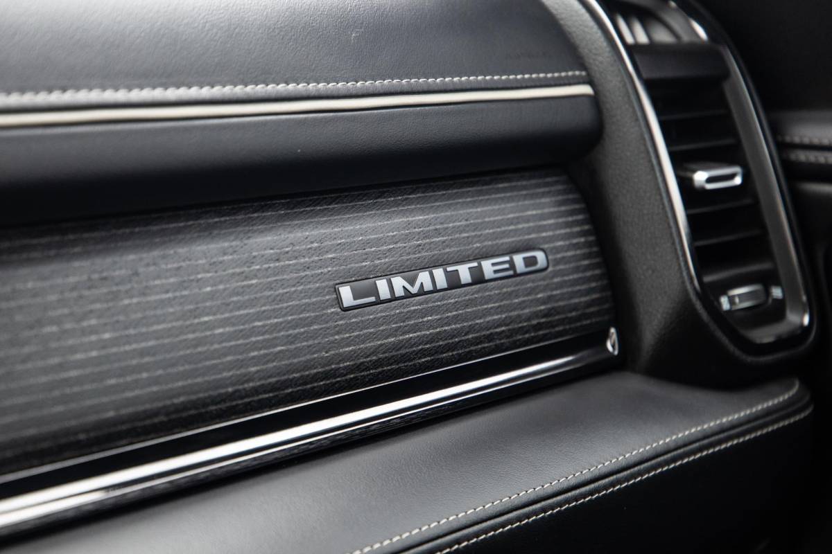 Dodge Ram 1500 Dodge Ram 1500 5.7 V8 4×4 Crew Cab Limited BPM VRIJ / ALL IN PRIJS / PANO / KLEP / WIDE BODY / GARANTIE