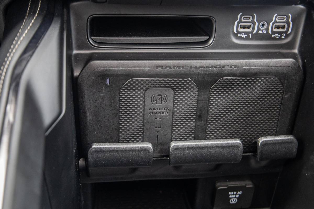 Dodge Ram 1500 Dodge Ram 1500 5.7 V8 4×4 Crew Cab Limited BPM VRIJ / ALL IN PRIJS / PANO / KLEP / WIDE BODY / GARANTIE