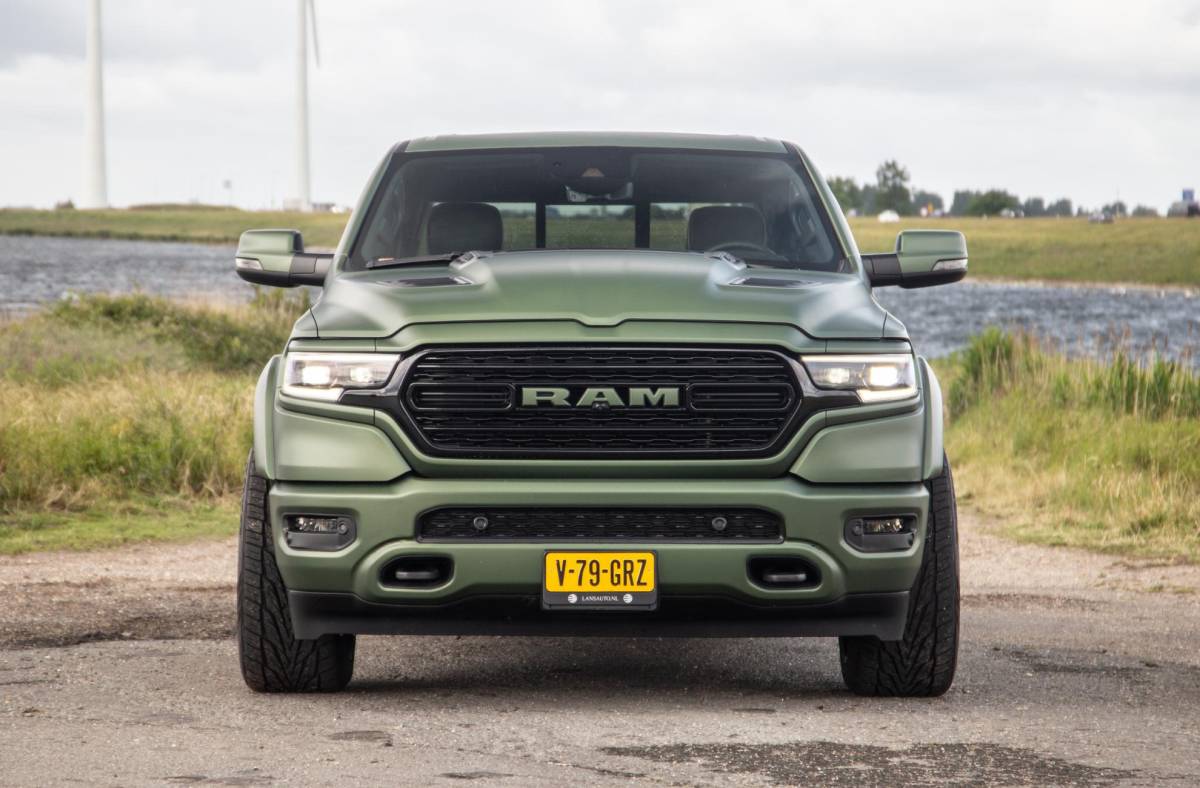 Dodge Ram 1500 Dodge Ram 1500 5.7 V8 4×4 Crew Cab Limited BPM VRIJ / ALL IN PRIJS / PANO / KLEP / WIDE BODY / GARANTIE