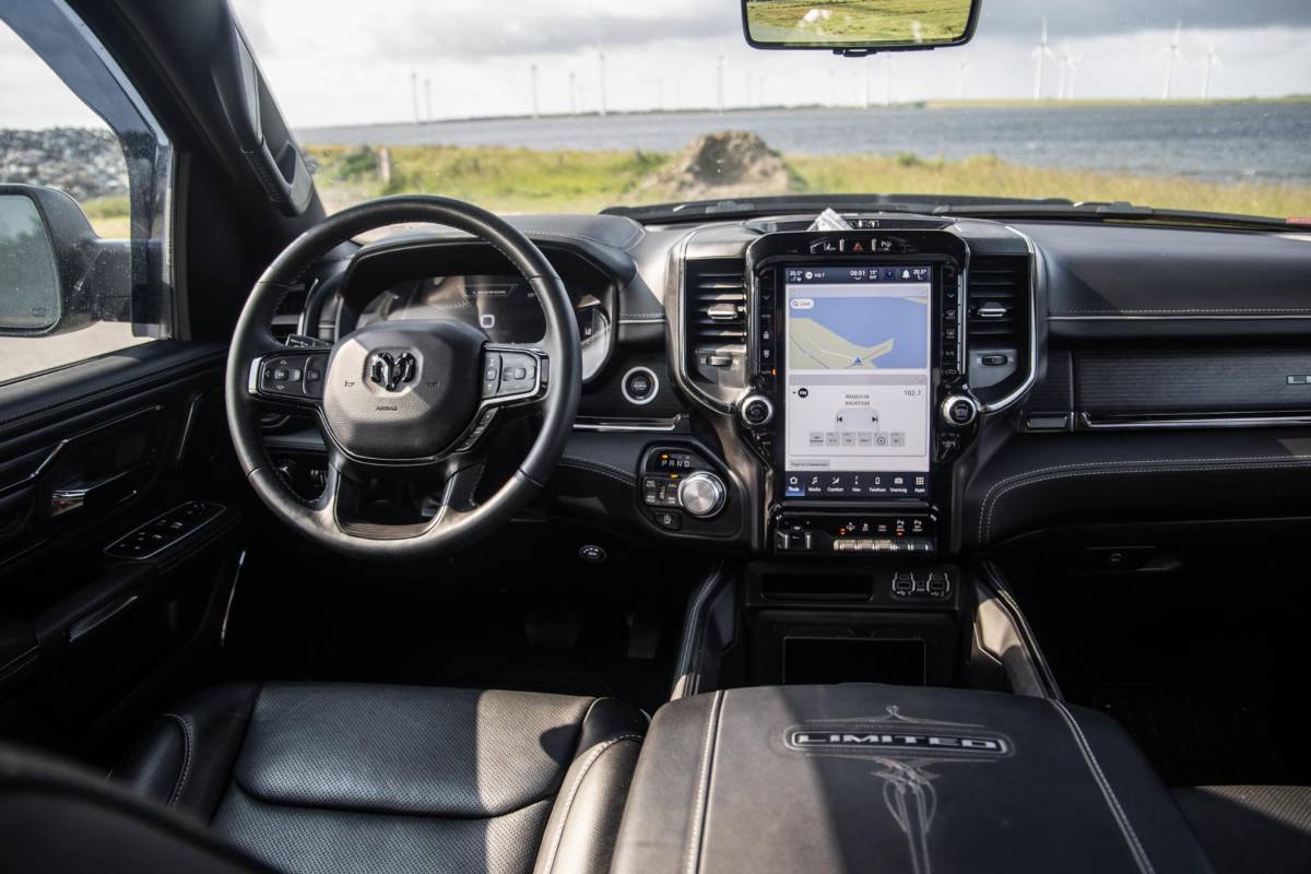 Dodge Ram 1500 Dodge Ram 1500 5.7 V8 4×4 Crew Cab Limited BPM VRIJ / ALL IN PRIJS / PANO / KLEP / WIDE BODY / GARANTIE