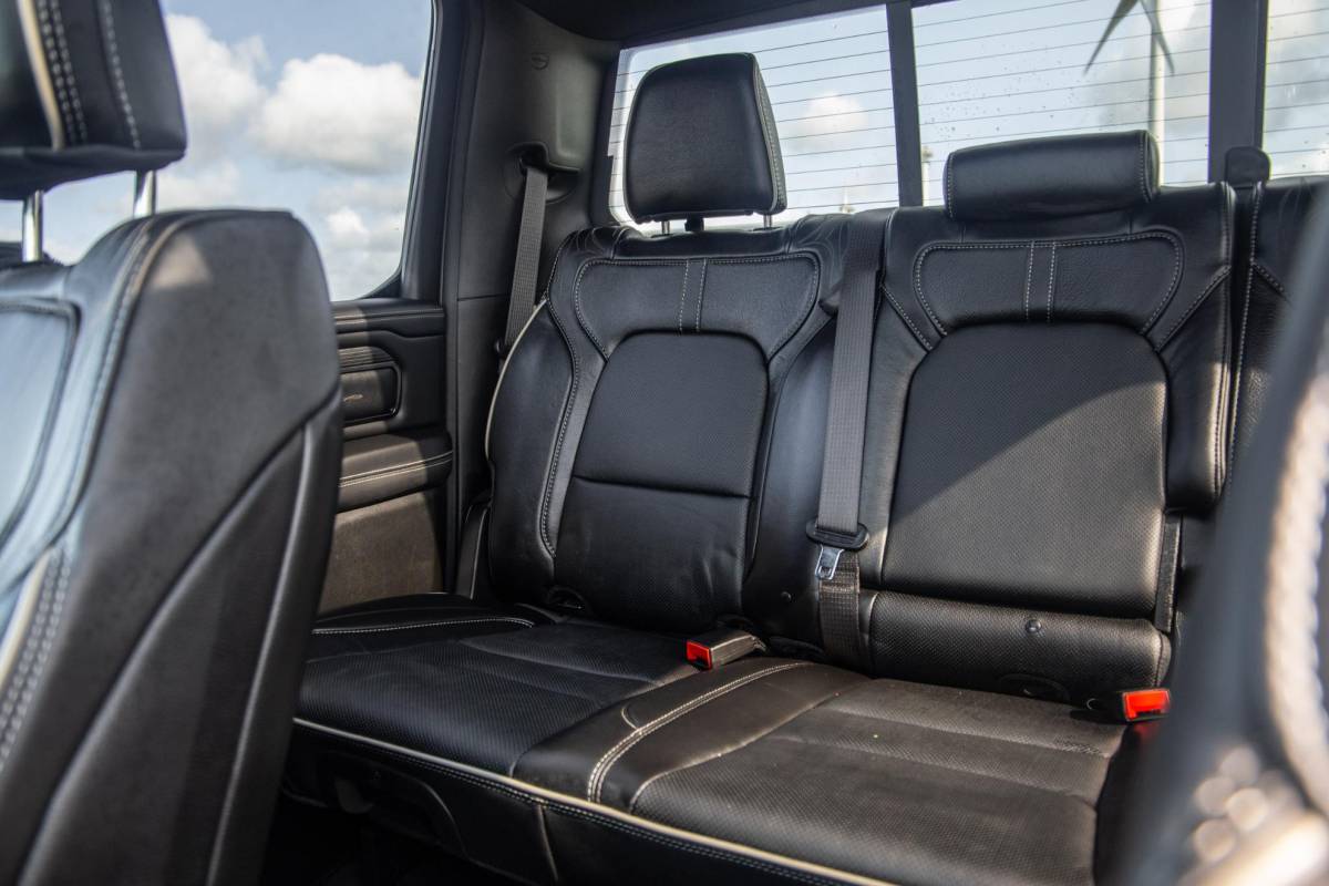 Dodge Ram 1500 Dodge Ram 1500 5.7 V8 4×4 Crew Cab Limited BPM VRIJ / ALL IN PRIJS / PANO / KLEP / WIDE BODY / GARANTIE