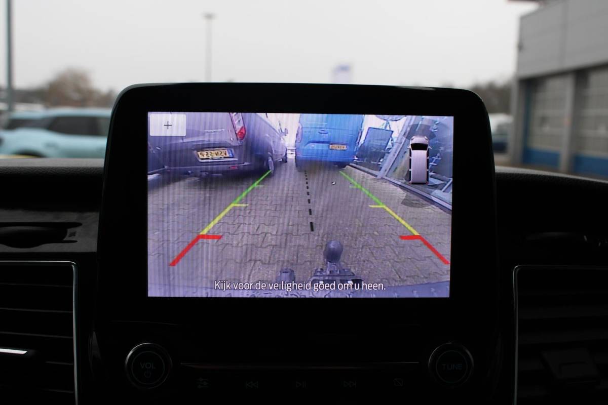 Ford Transit Custom Ford Transit Custom 320 2.0 TDCI L2H1 Limited DC SCI | Trekhaak | Stoelverwarming | Navigatie | Camera | Cruise Control Adaptive |