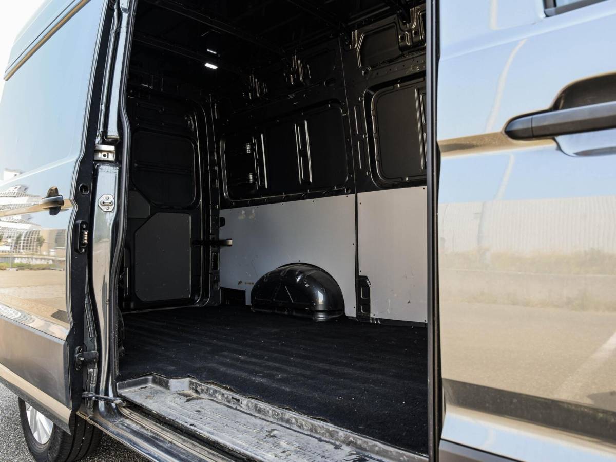 Volkswagen Crafter Volkswagen Crafter 2.0 TDI 140 PK DSG L3H3 Exclusive Facelift LED ACC Navigatie Trekhaak Camera ergoActive BPM-VRIJ! excl. BTW