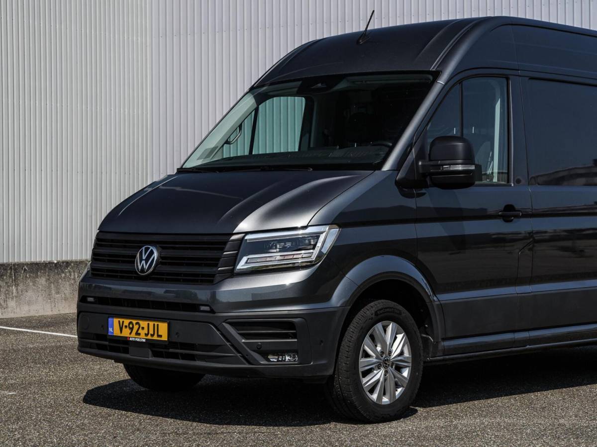 Volkswagen Crafter Volkswagen Crafter 2.0 TDI 140 PK DSG L3H3 Exclusive Facelift LED ACC Navigatie Trekhaak Camera ergoActive BPM-VRIJ! excl. BTW