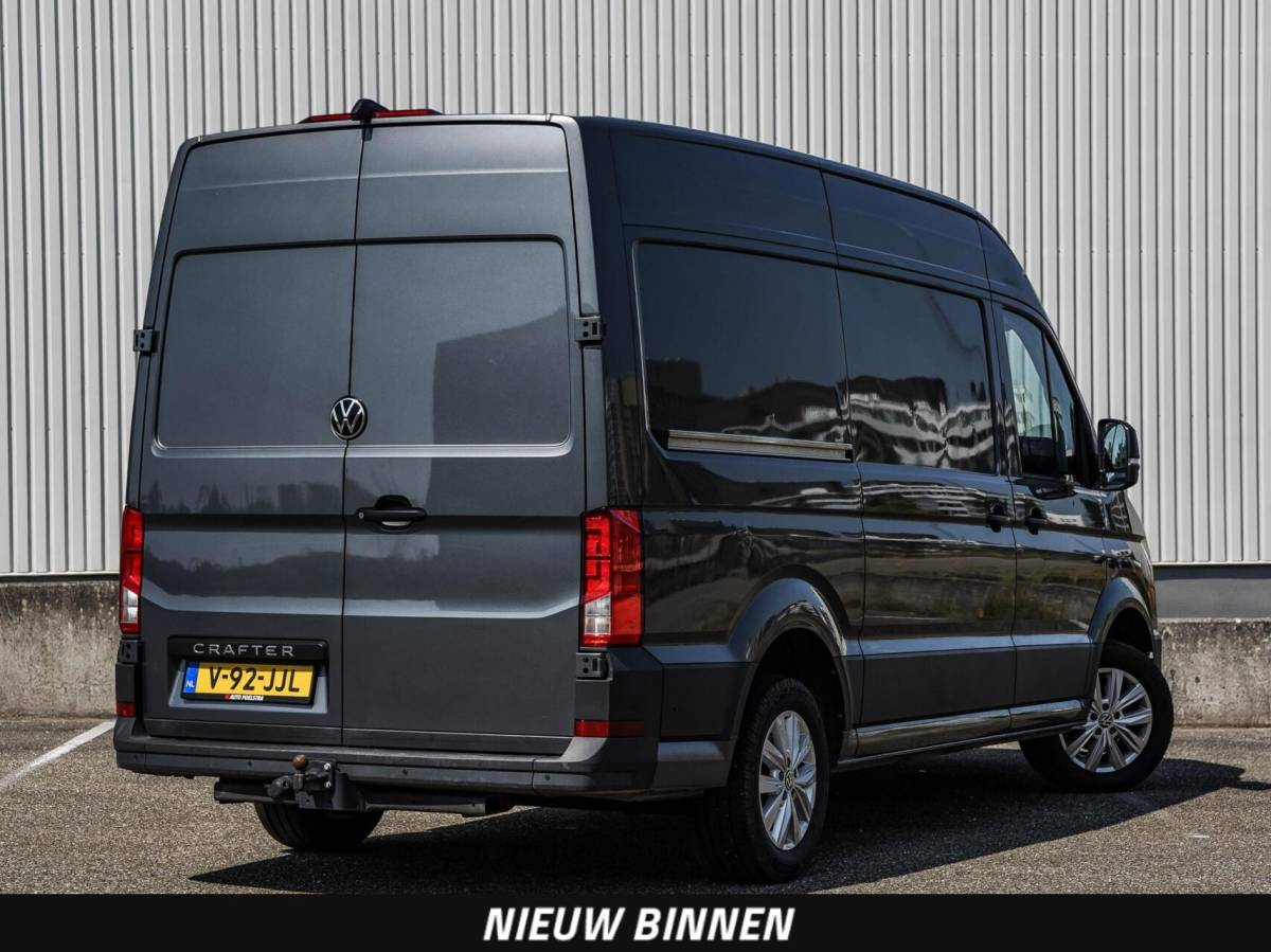Volkswagen Crafter Volkswagen Crafter 2.0 TDI 140 PK DSG L3H3 Exclusive Facelift LED ACC Navigatie Trekhaak Camera ergoActive BPM-VRIJ! excl. BTW