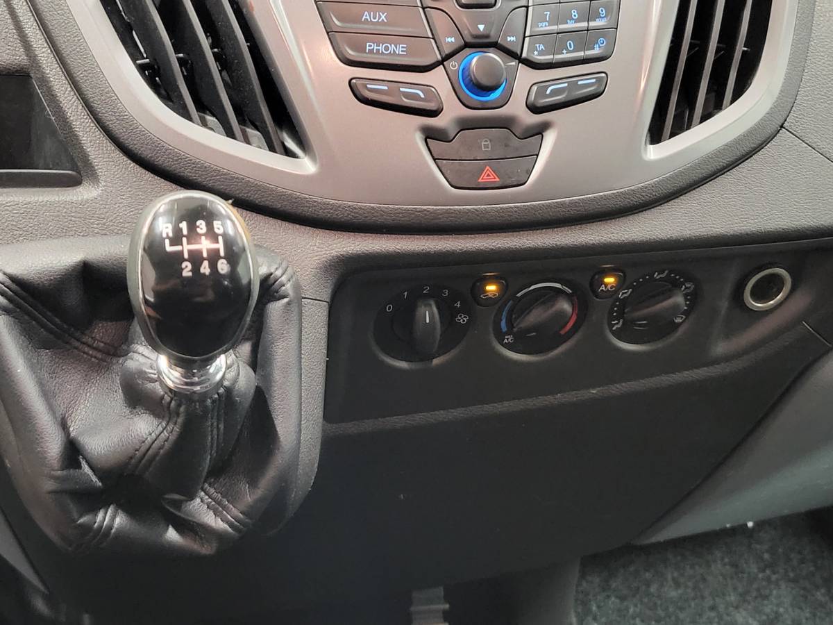 Ford Transit Ford Transit 2.2TDCI L2/H2 2700kg Trekgewicht!