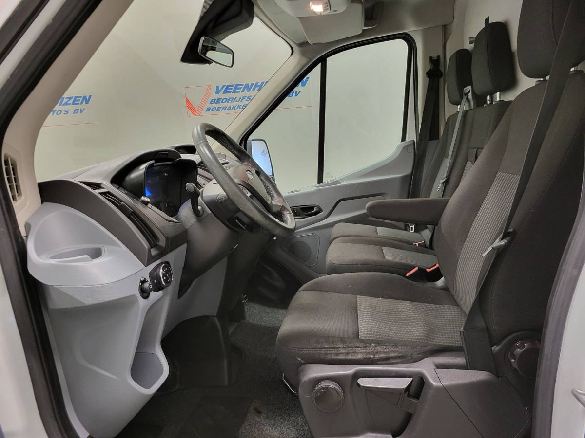 Ford Transit Ford Transit 2.2TDCI L2/H2 2700kg Trekgewicht!