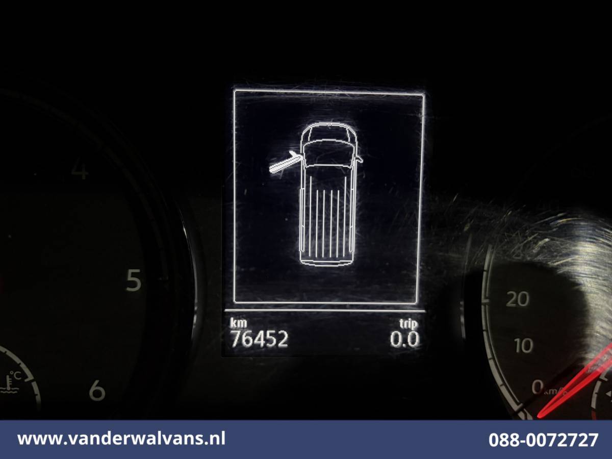 Volkswagen Transporter Volkswagen Transporter 2.0 TDI L2H1 Euro6 Airco | Navigatie | Apple Carplay | Android Auto Bijrijdersbank, Achterklep
