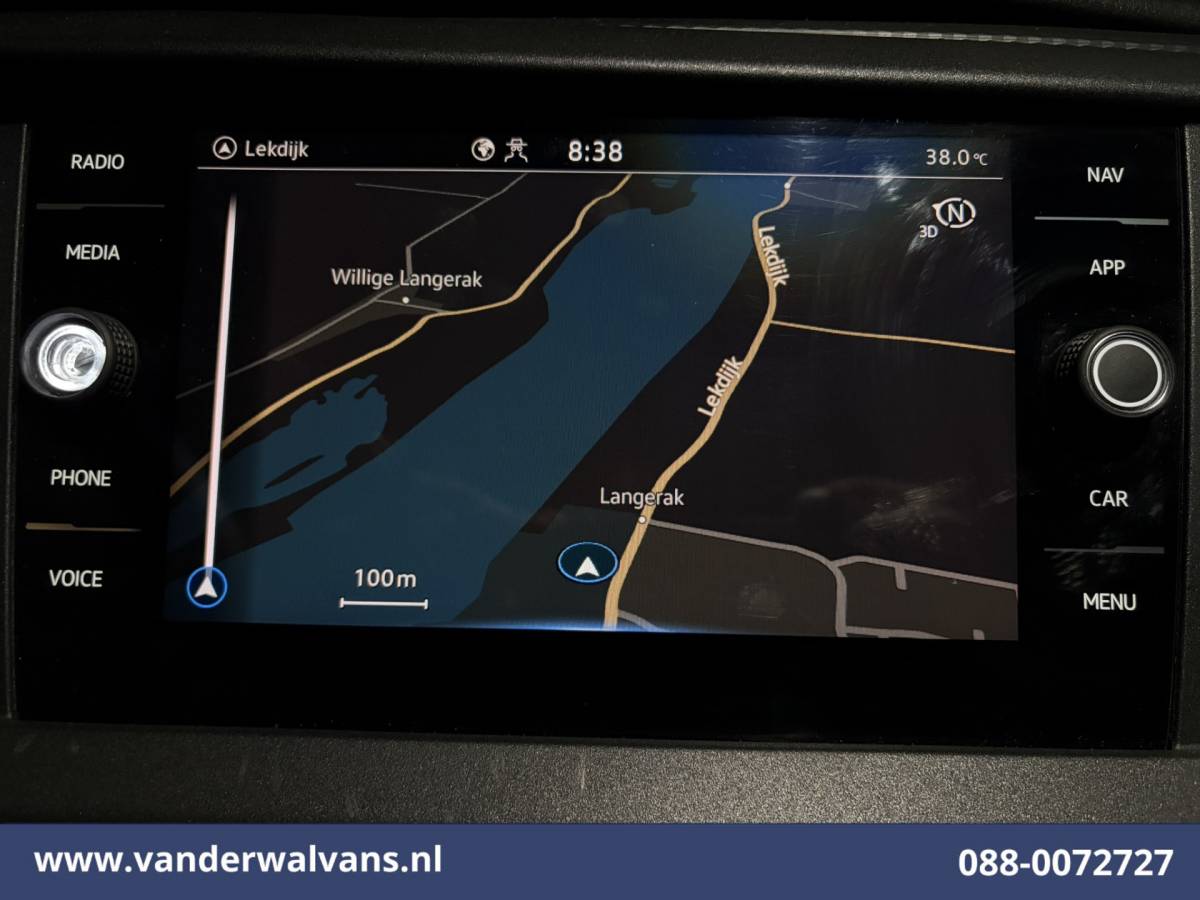 Volkswagen Transporter Volkswagen Transporter 2.0 TDI L2H1 Euro6 Airco | Navigatie | Apple Carplay | Android Auto Bijrijdersbank, Achterklep