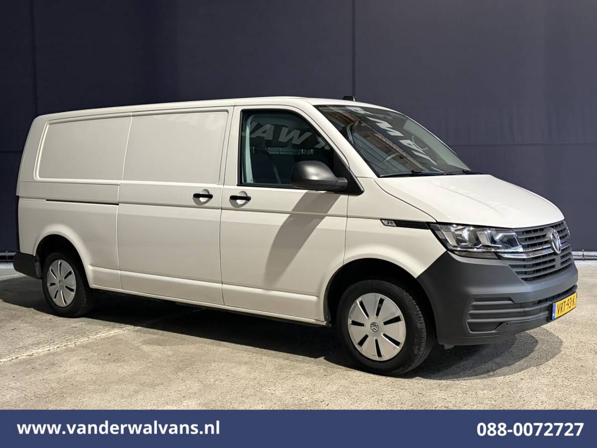 Volkswagen Transporter Volkswagen Transporter 2.0 TDI L2H1 Euro6 Airco | Navigatie | Apple Carplay | Android Auto Bijrijdersbank, Achterklep