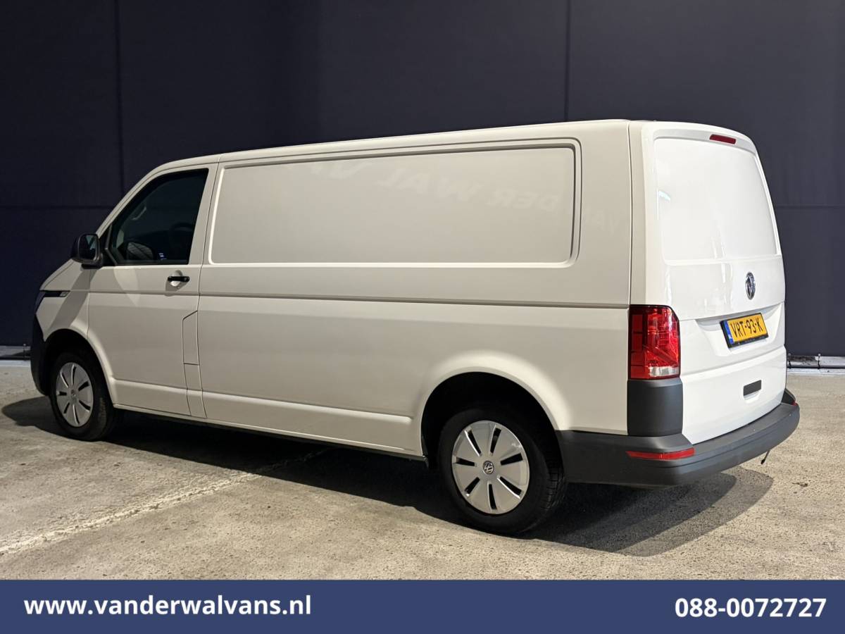 Volkswagen Transporter Volkswagen Transporter 2.0 TDI L2H1 Euro6 Airco | Navigatie | Apple Carplay | Android Auto Bijrijdersbank, Achterklep