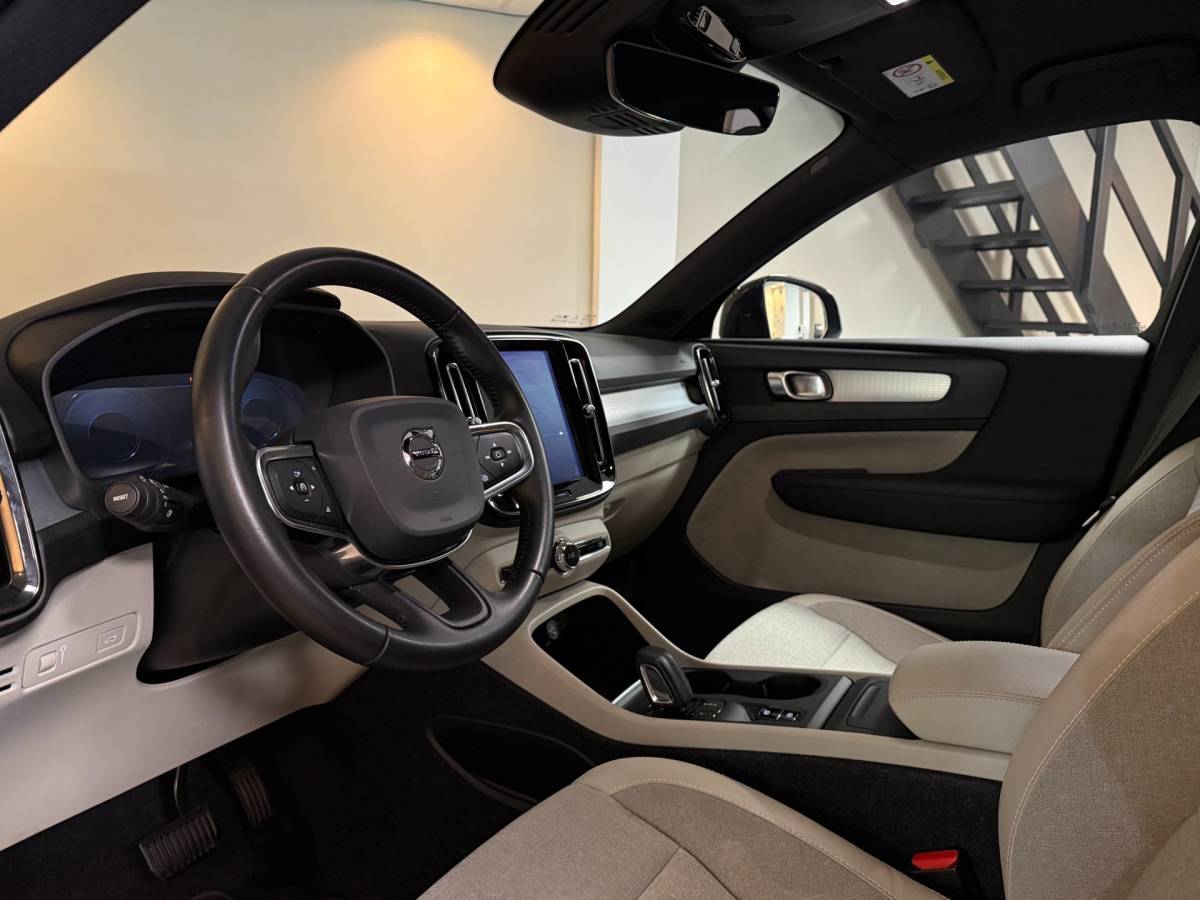 Volvo XC40 Volvo XC40 1.5 T3 Momentum Pro *Automaat* 2de Eigenaar|Carplay|Stoelverw.|Elektr.Achterklep|NAP