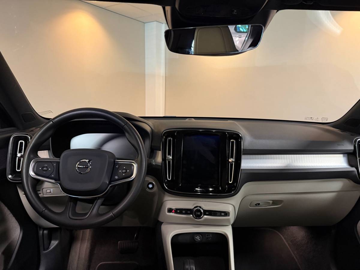 Volvo XC40 Volvo XC40 1.5 T3 Momentum Pro *Automaat* 2de Eigenaar|Carplay|Stoelverw.|Elektr.Achterklep|NAP