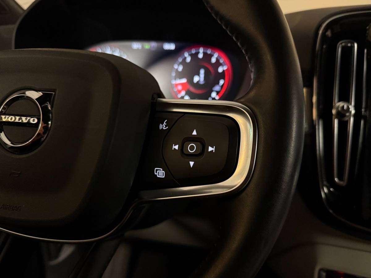 Volvo XC40 Volvo XC40 1.5 T3 Momentum Pro *Automaat* 2de Eigenaar|Carplay|Stoelverw.|Elektr.Achterklep|NAP