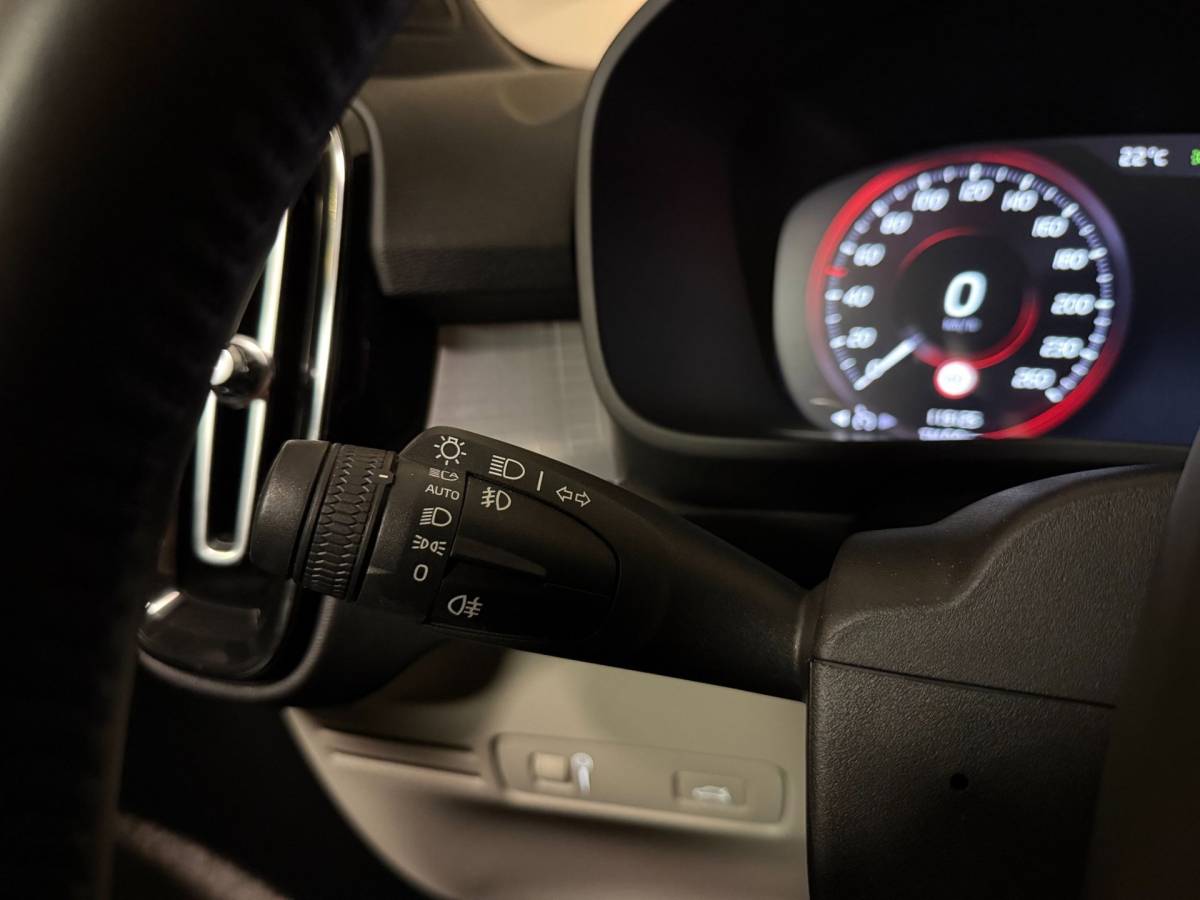 Volvo XC40 Volvo XC40 1.5 T3 Momentum Pro *Automaat* 2de Eigenaar|Carplay|Stoelverw.|Elektr.Achterklep|NAP