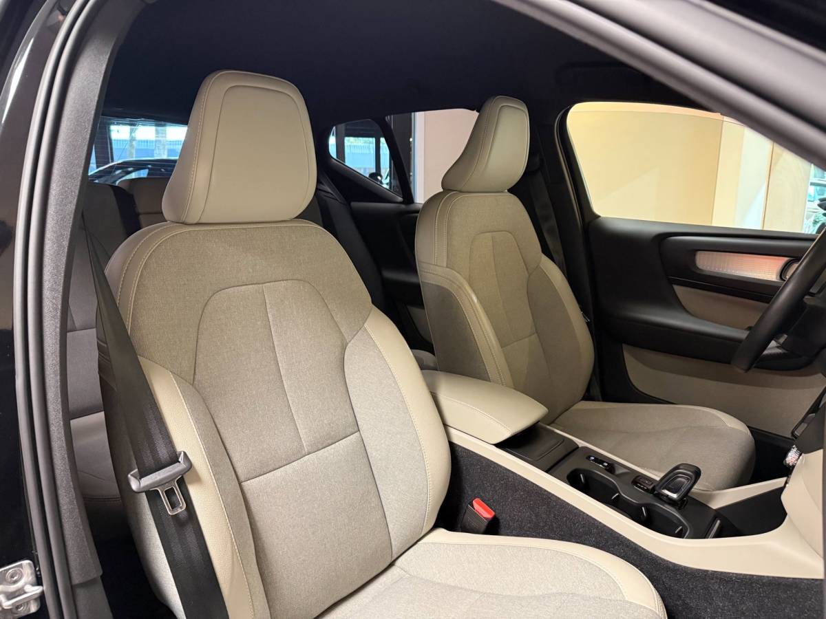Volvo XC40 Volvo XC40 1.5 T3 Momentum Pro *Automaat* 2de Eigenaar|Carplay|Stoelverw.|Elektr.Achterklep|NAP
