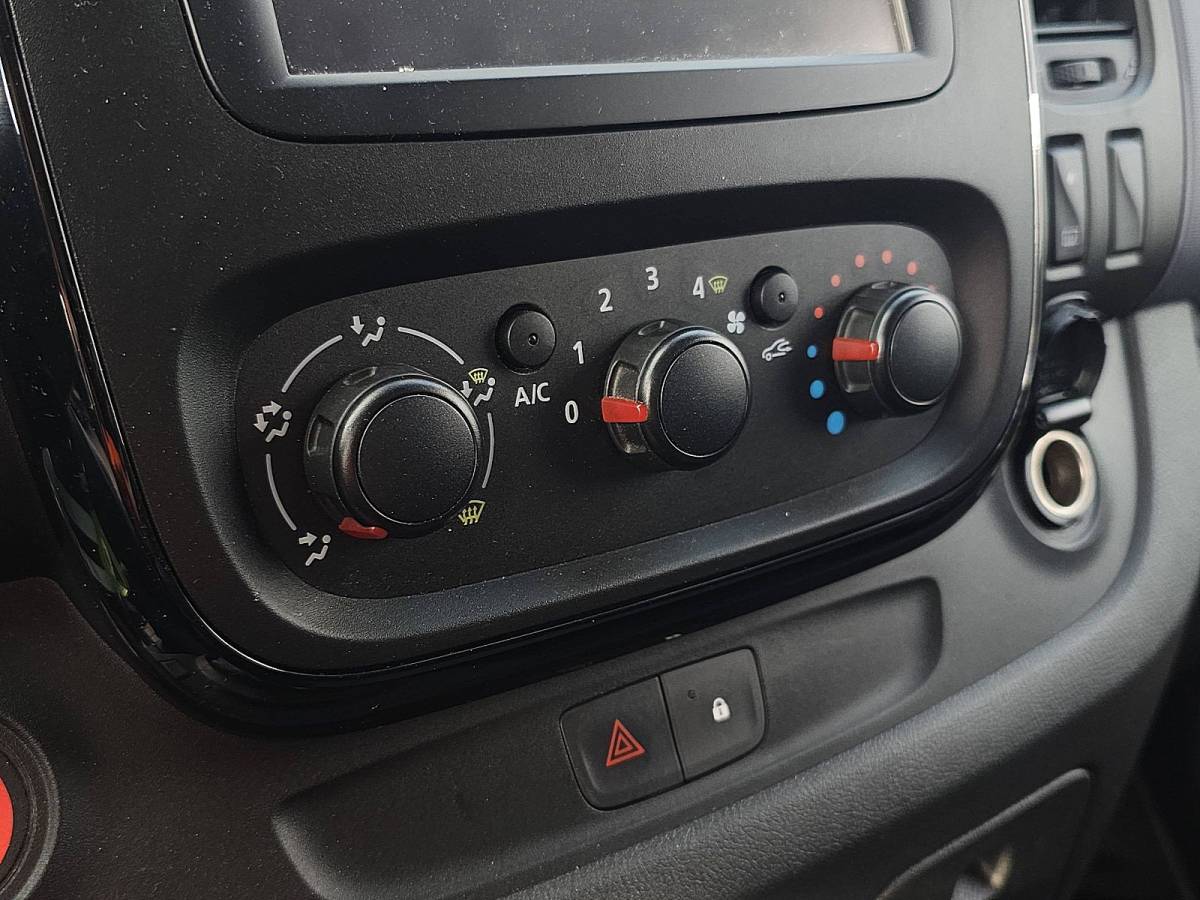 Opel Vivaro OPEL VIVARO 1.6 l1 navi trekhaak nap