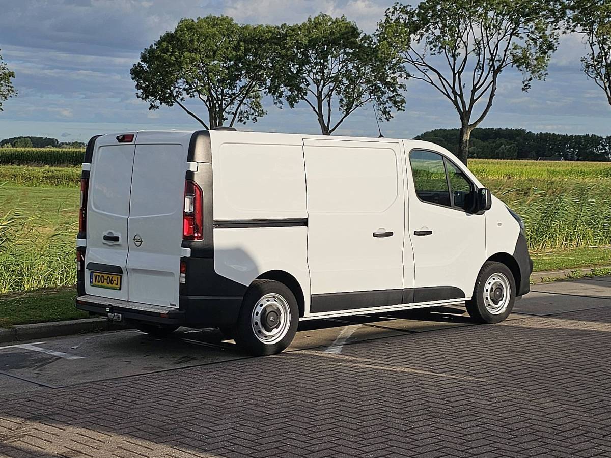 Opel Vivaro OPEL VIVARO 1.6 l1 navi trekhaak nap