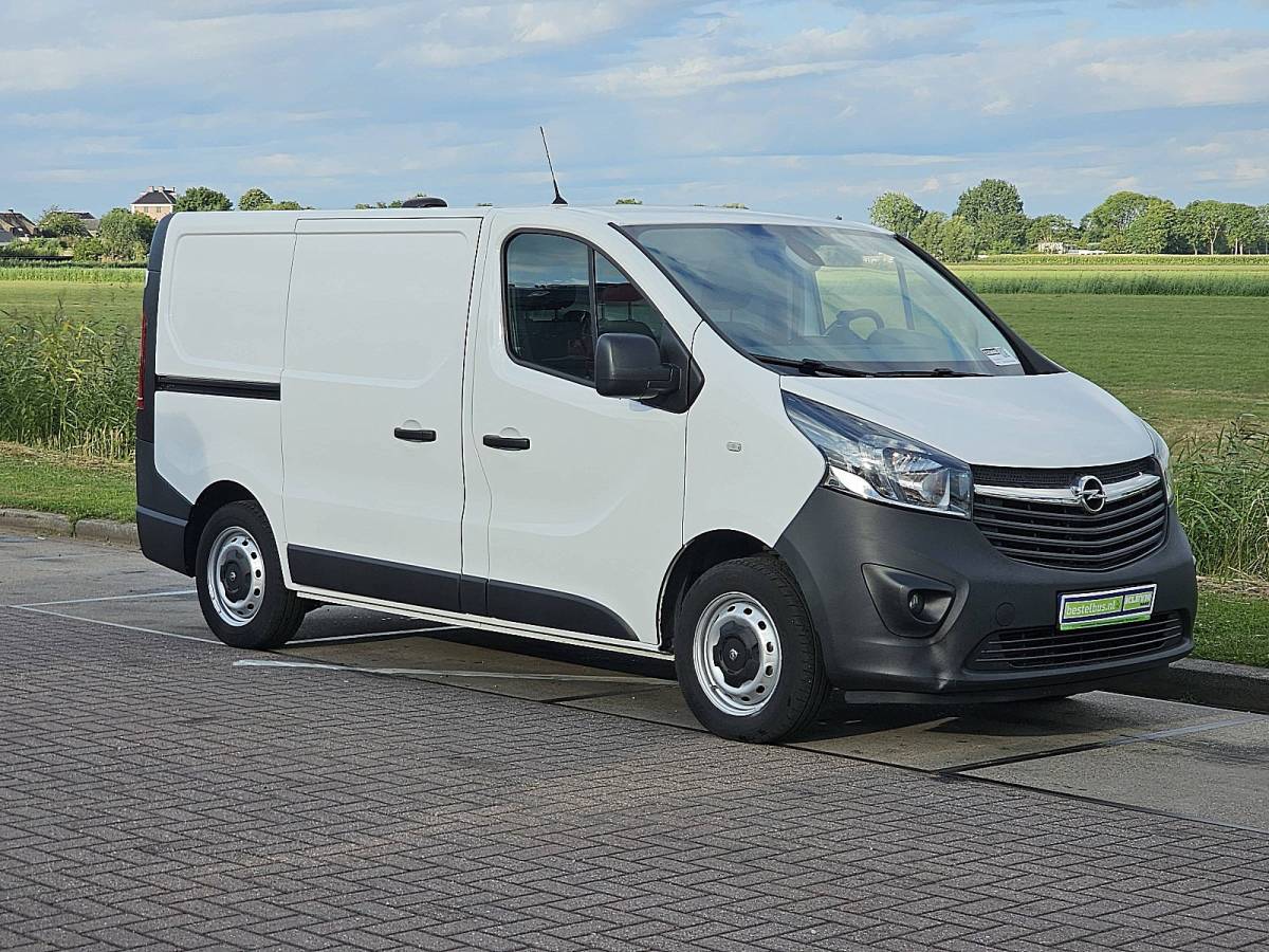 Opel Vivaro OPEL VIVARO 1.6 l1 navi trekhaak nap