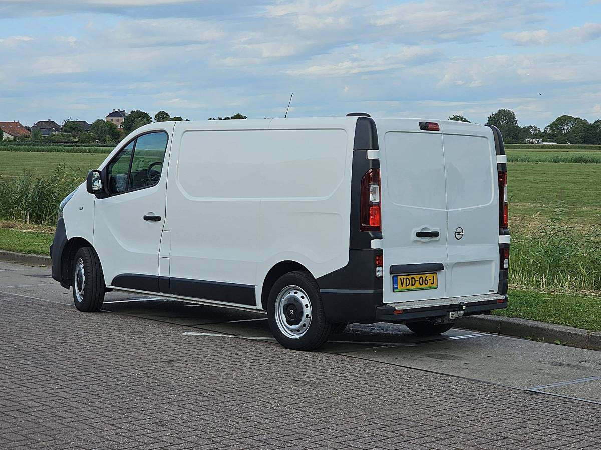 Opel Vivaro OPEL VIVARO 1.6 l1 navi trekhaak nap