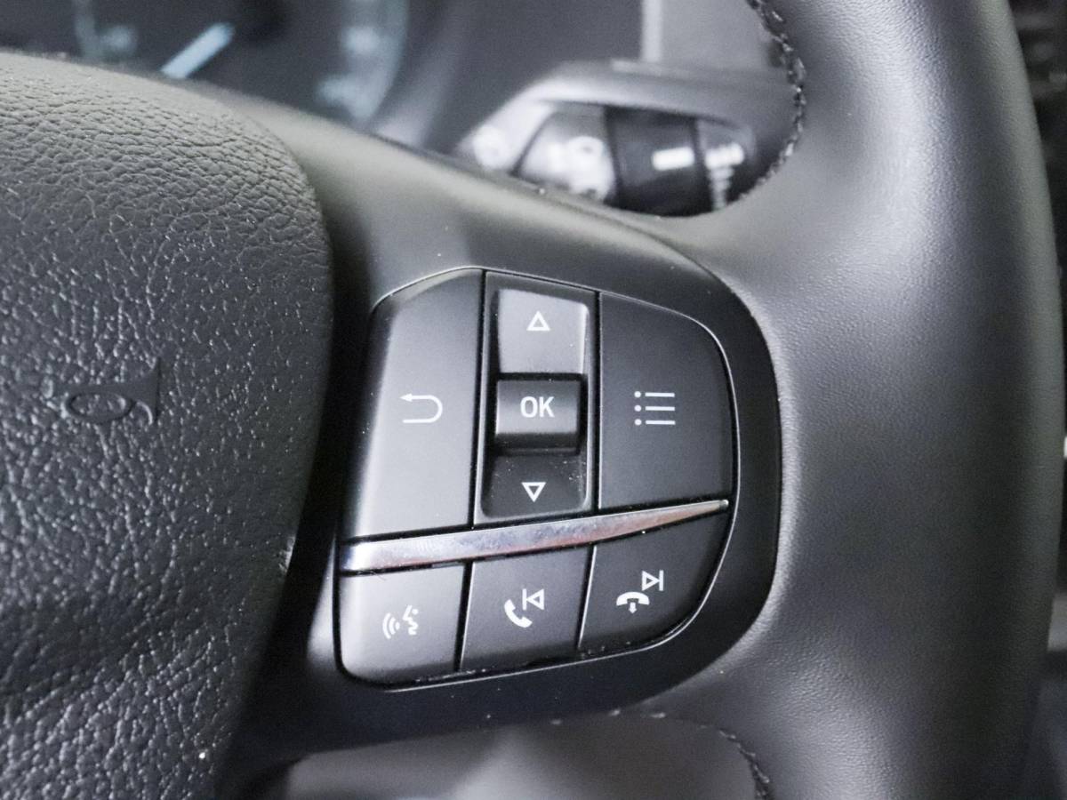 Ford Transit Ford Transit 105PK L2H2 Trend Airco Navi Cruise Control Navigatie Trekhaak