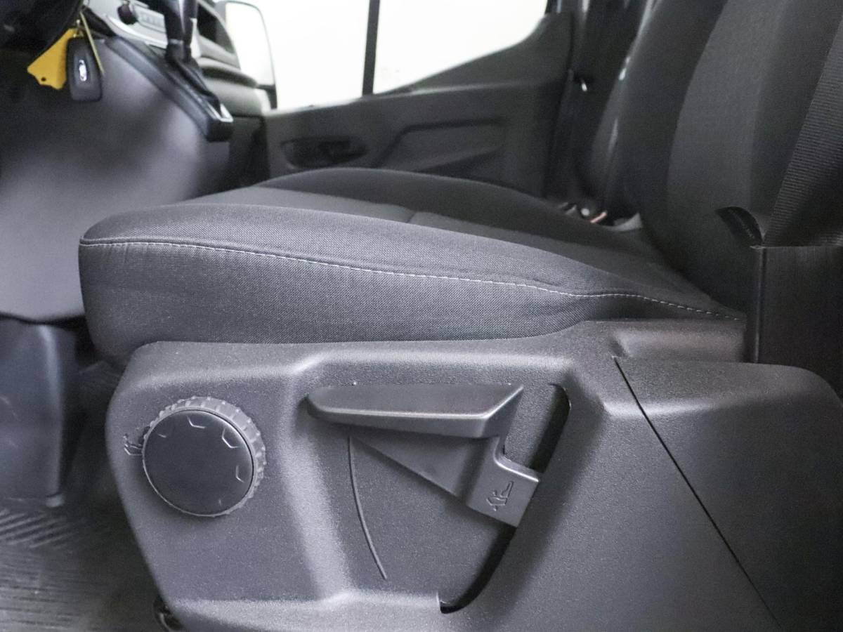 Ford Transit Ford Transit 105PK L2H2 Trend Airco Navi Cruise Control Navigatie Trekhaak
