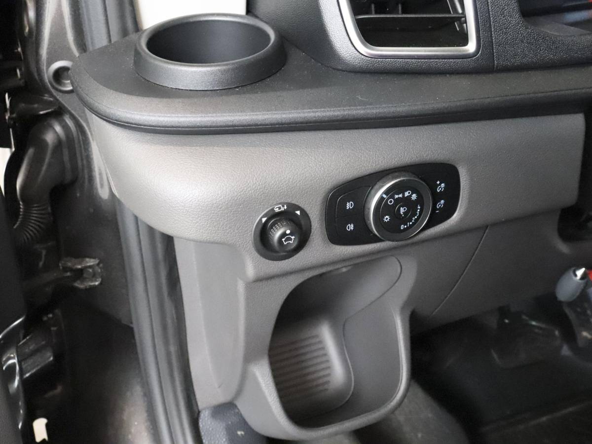 Ford Transit Ford Transit 105PK L2H2 Trend Airco Navi Cruise Control Navigatie Trekhaak