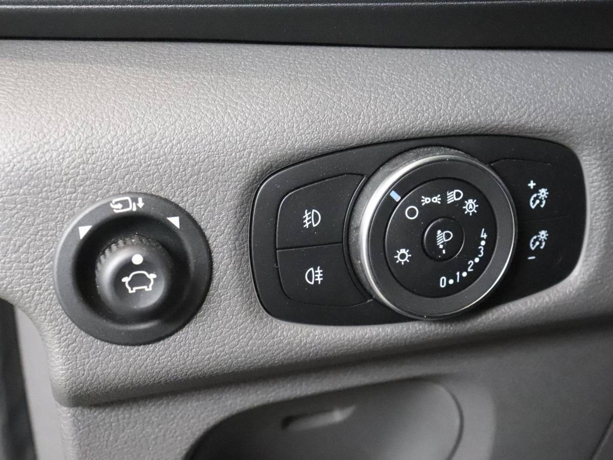 Ford Transit Ford Transit 105PK L2H2 Trend Airco Navi Cruise Control Navigatie Trekhaak