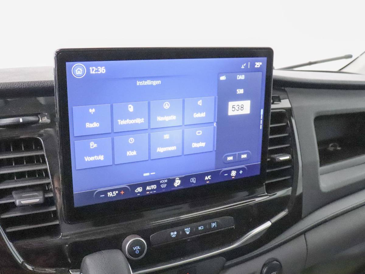Ford Transit Ford Transit 105PK L2H2 Trend Airco Navi Cruise Control Navigatie Trekhaak