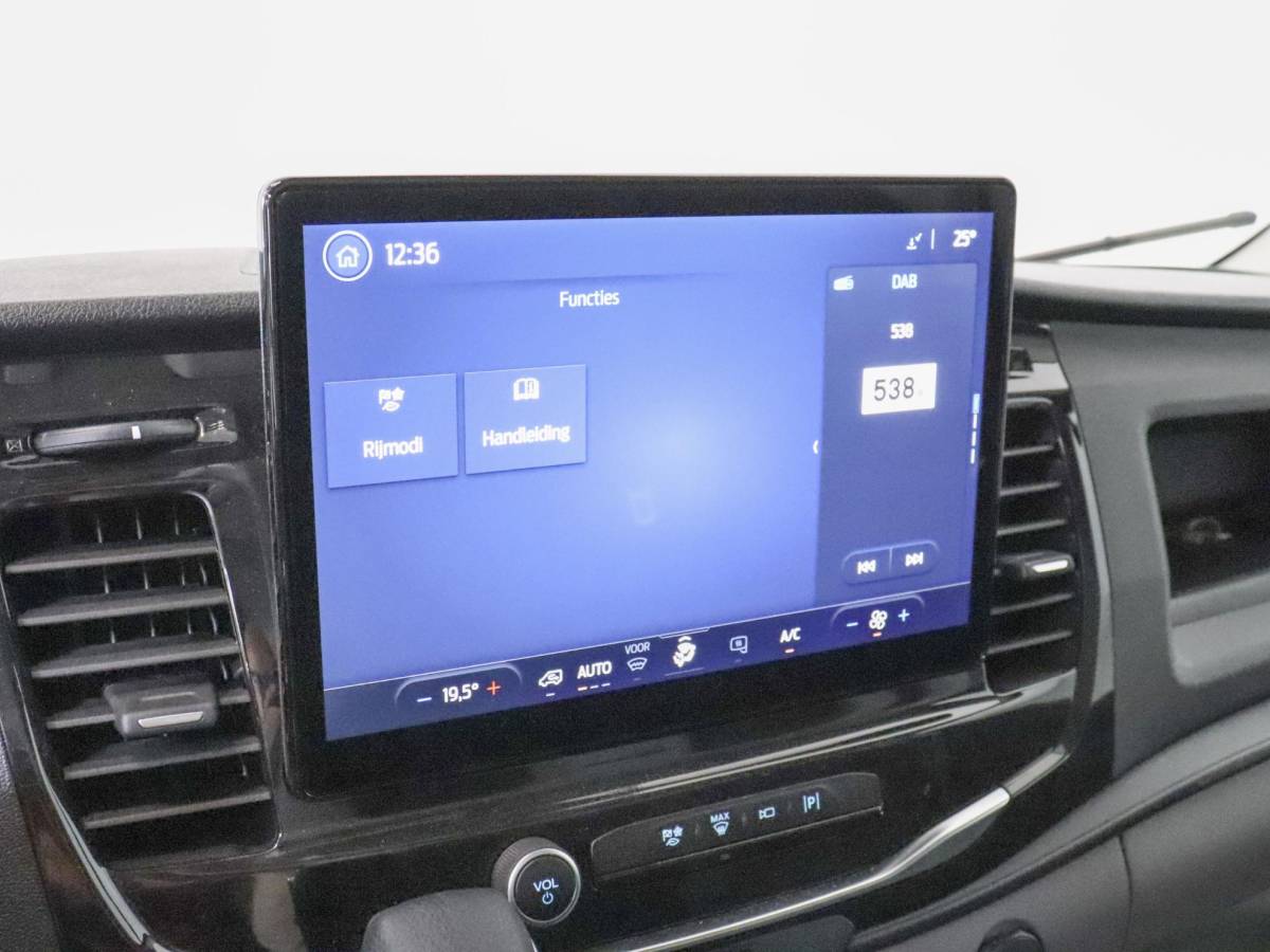 Ford Transit Ford Transit 105PK L2H2 Trend Airco Navi Cruise Control Navigatie Trekhaak