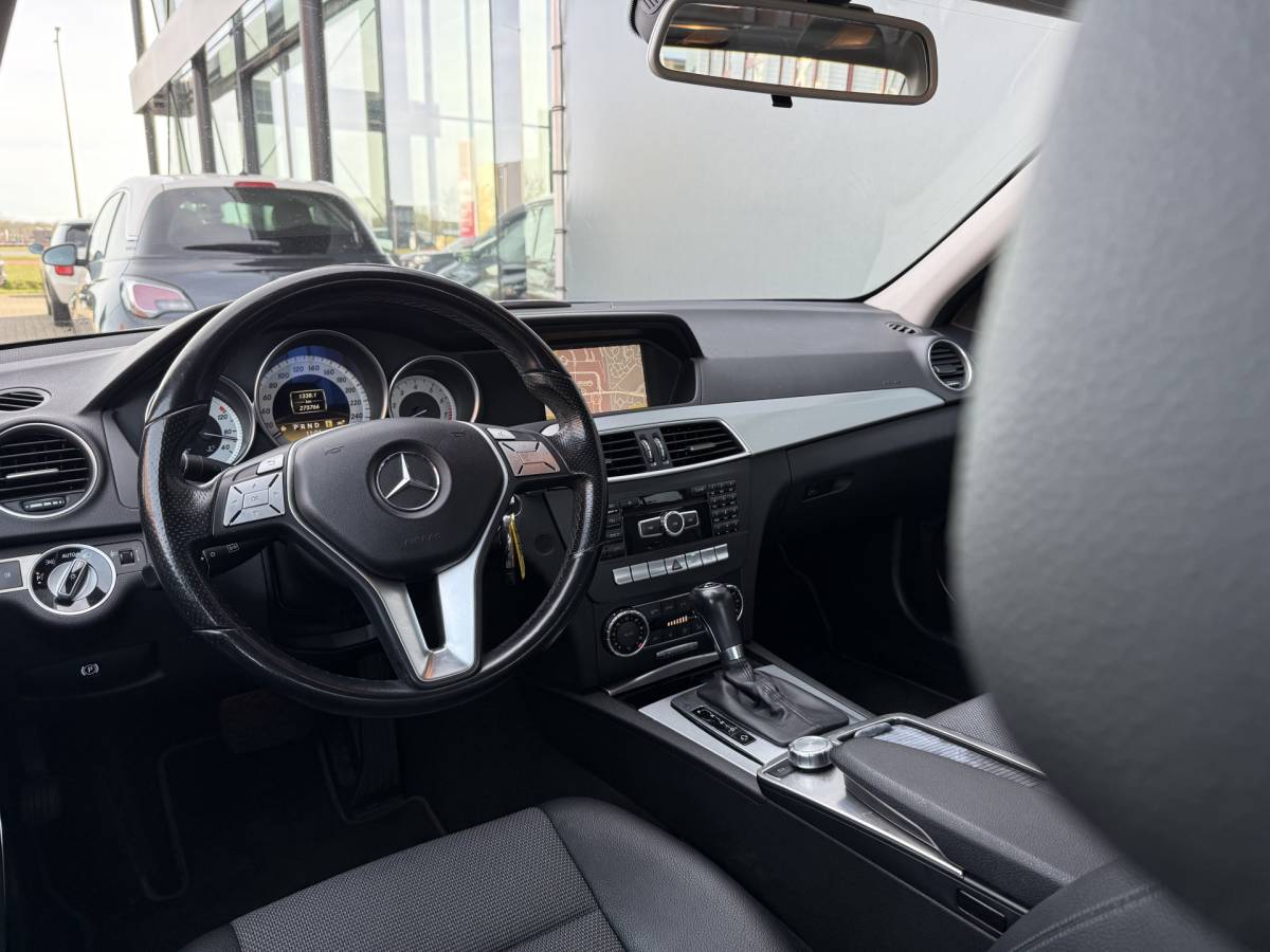Mercedes-Benz C-Klasse Mercedes-Benz C-klasse BWJ 2011 180 Business Class 157 PK  Avantgarde AUTOMAAT | TREKHAAK | HALF LEDER | NAVI | CLIMA | CRUISE | LMV | PDC