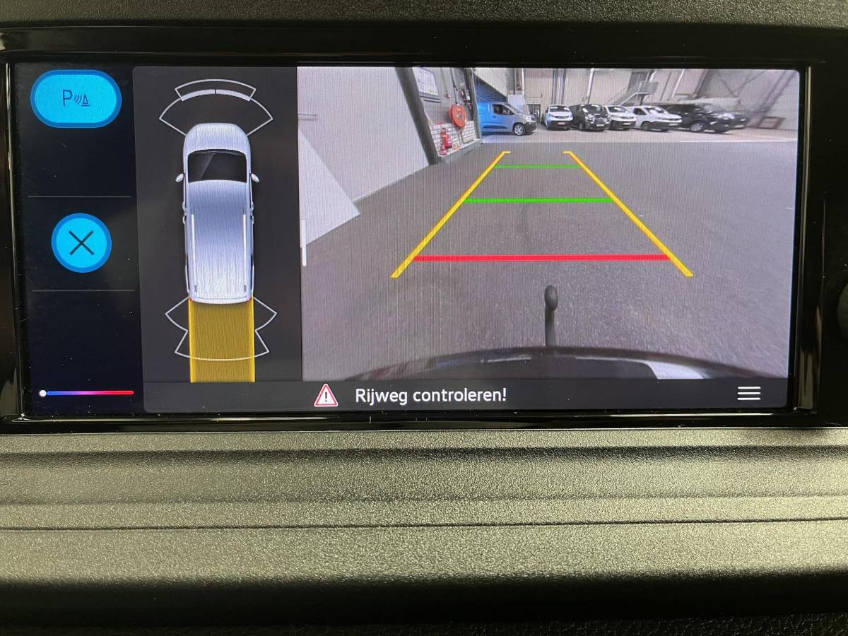 Volkswagen Caddy Volkswagen Caddy Cargo Maxi 2.0 TDI Style Automaat Automaat Camera Parkeersensoren Airco Bluetooth Cruise Control Carplay 2 Zits
