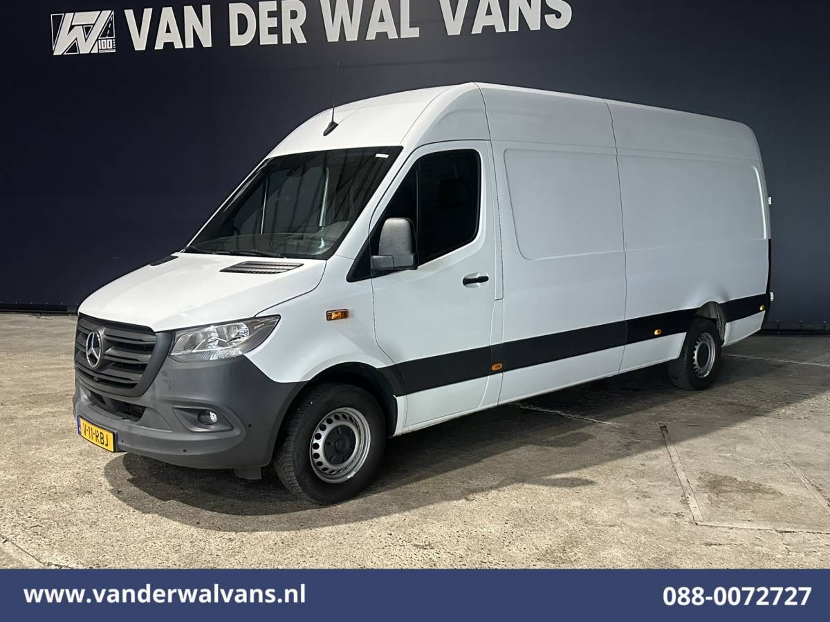 Mercedes-Benz Sprinter Mercedes-Benz Sprinter 317 CDI 170pk L3H2 Euro6 Airco | 360 graden Camera | Navigatie | Apple Carplay | Cruisecontrol Android Auto, Stoelverwarming, Chauffeursstoel, Parkeersensoren, Bijrijdersbank