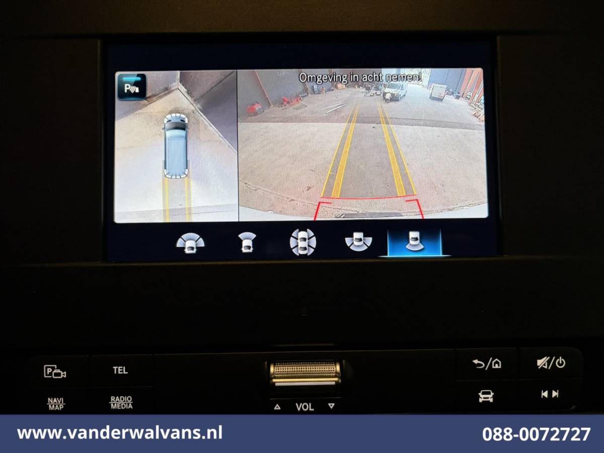 Mercedes-Benz Sprinter Mercedes-Benz Sprinter 317 CDI 170pk L3H2 Euro6 Airco | 360 graden Camera | Navigatie | Apple Carplay | Cruisecontrol Android Auto, Stoelverwarming, Chauffeursstoel, Parkeersensoren, Bijrijdersbank