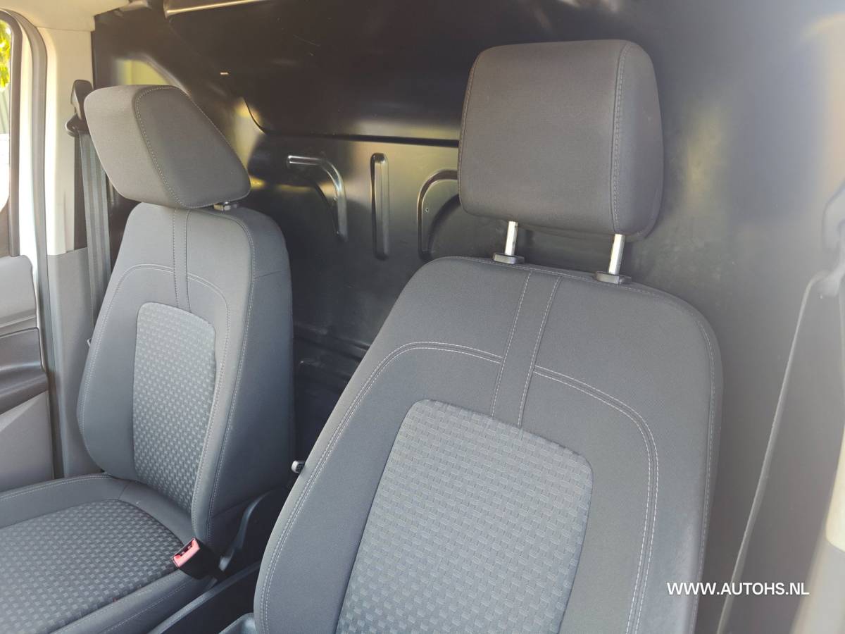 Ford Transit Connect Ford Transit Connect 1.5 EcoBlue L2, Automaat , lange uitvoering , Euro 6 , 1e eig. Distributie. vv , + werkplaats inrichting