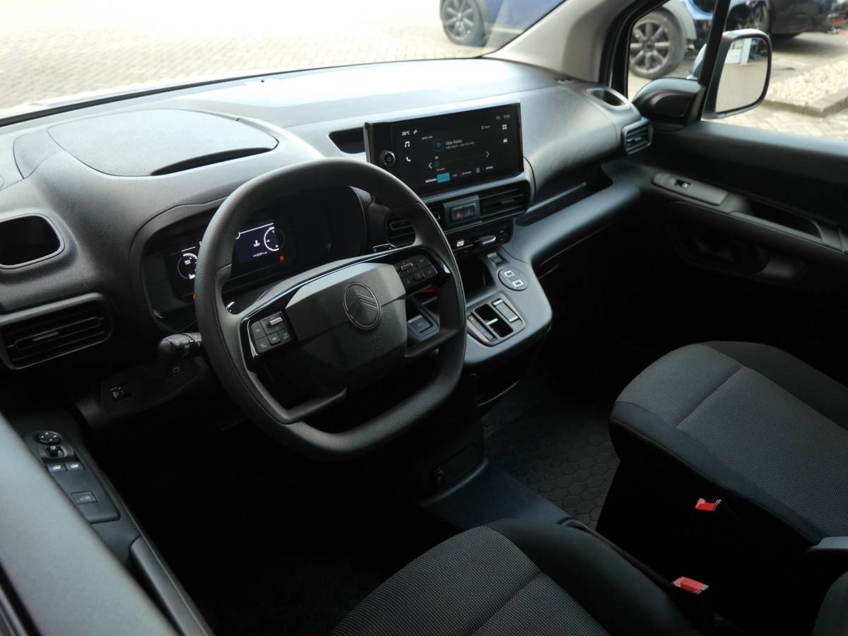 Citroën Berlingo Citroen Berlingo 1.5 BlueHDi 130 EAT8 S&S L2 | Automaat | Keyless entry en start | Climate control | Cruise control | Achteruitrijcamera | Regensensor | Laadruimte betimmering