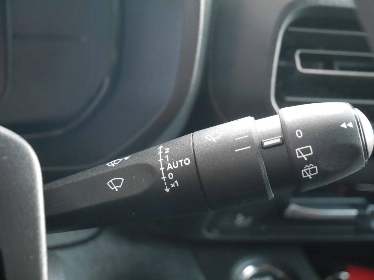 Citroën Berlingo Citroen Berlingo 1.5 BlueHDi 130 EAT8 S&S L2 | Automaat | Keyless entry en start | Climate control | Cruise control | Achteruitrijcamera | Regensensor | Laadruimte betimmering